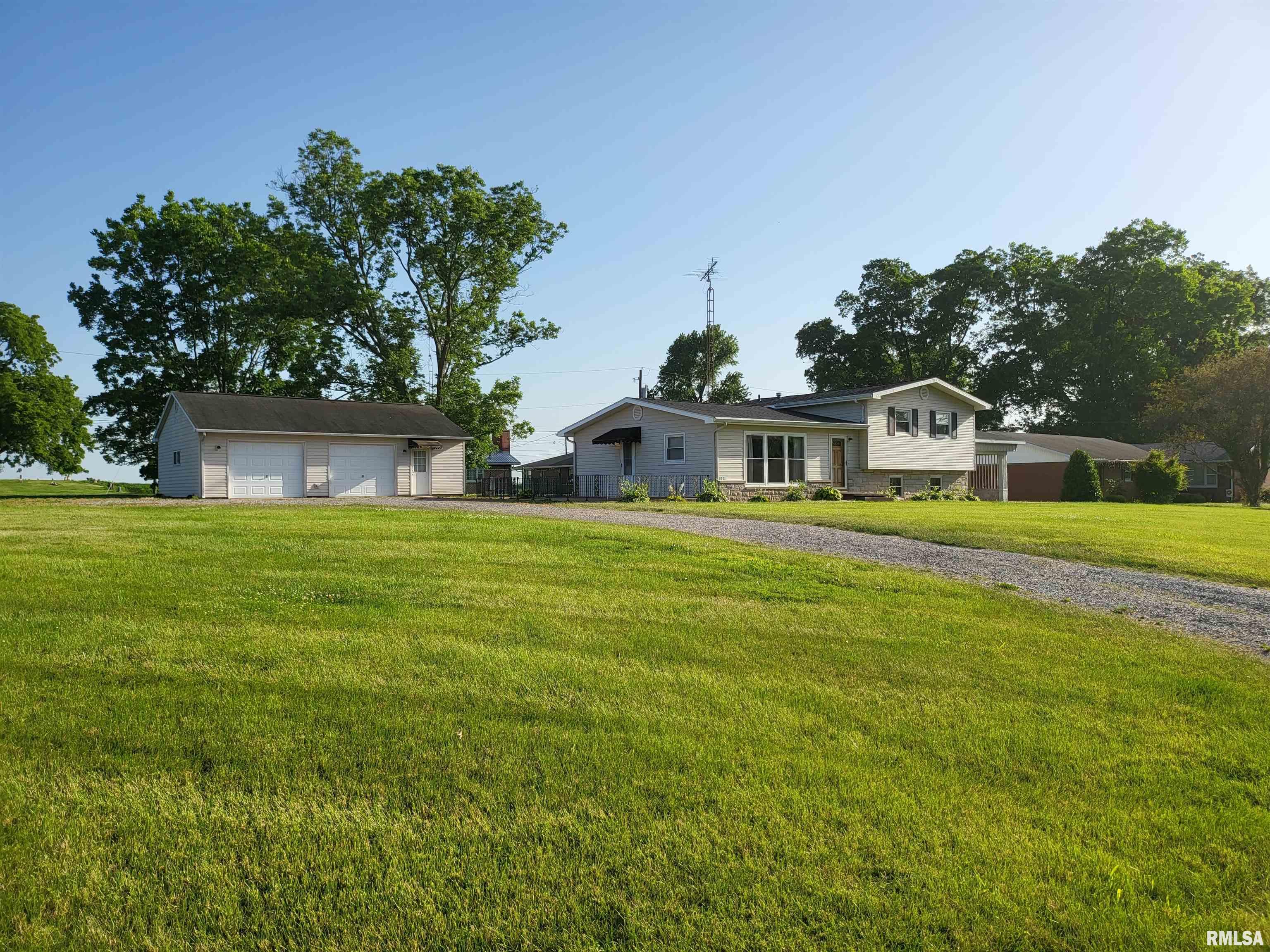 820 East Mary Street Ridgway, IL 62979 - Photo 2 of 37 Gallery Image 2