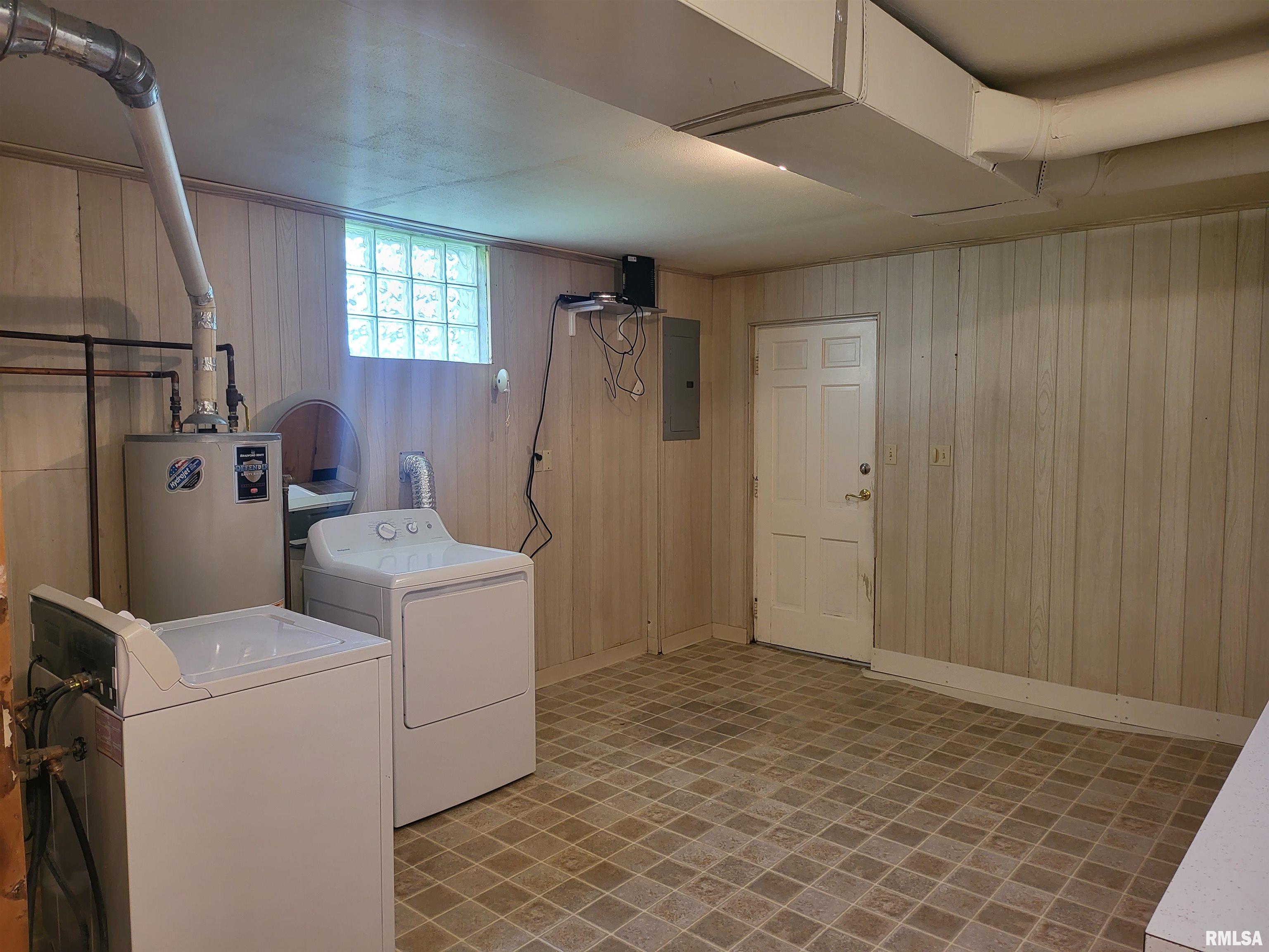 820 East Mary Street Ridgway, IL 62979 - Photo 33 of 37 Gallery Image 33