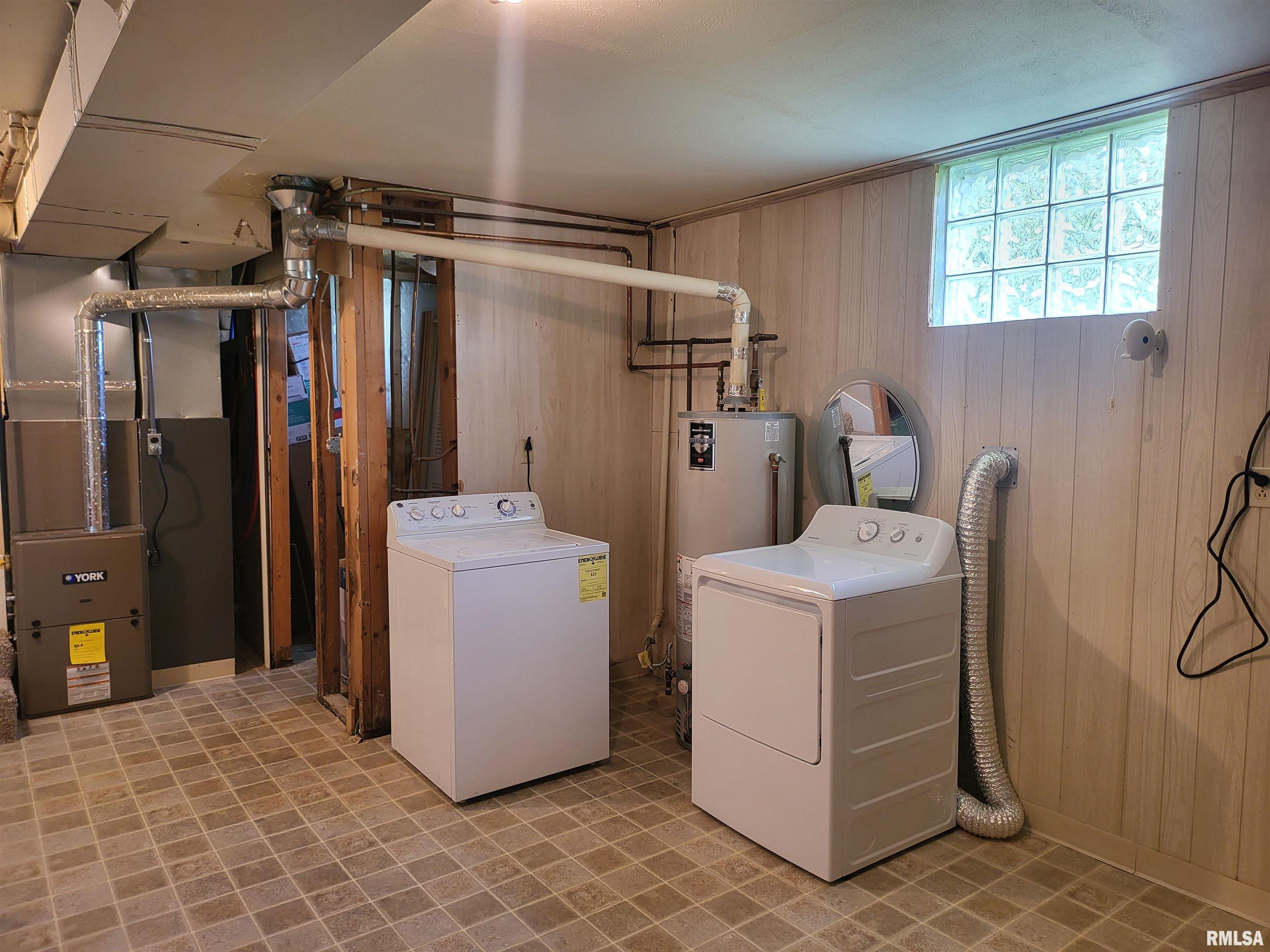 820 East Mary Street Ridgway, IL 62979 - Photo 34 of 37 Gallery Image 34