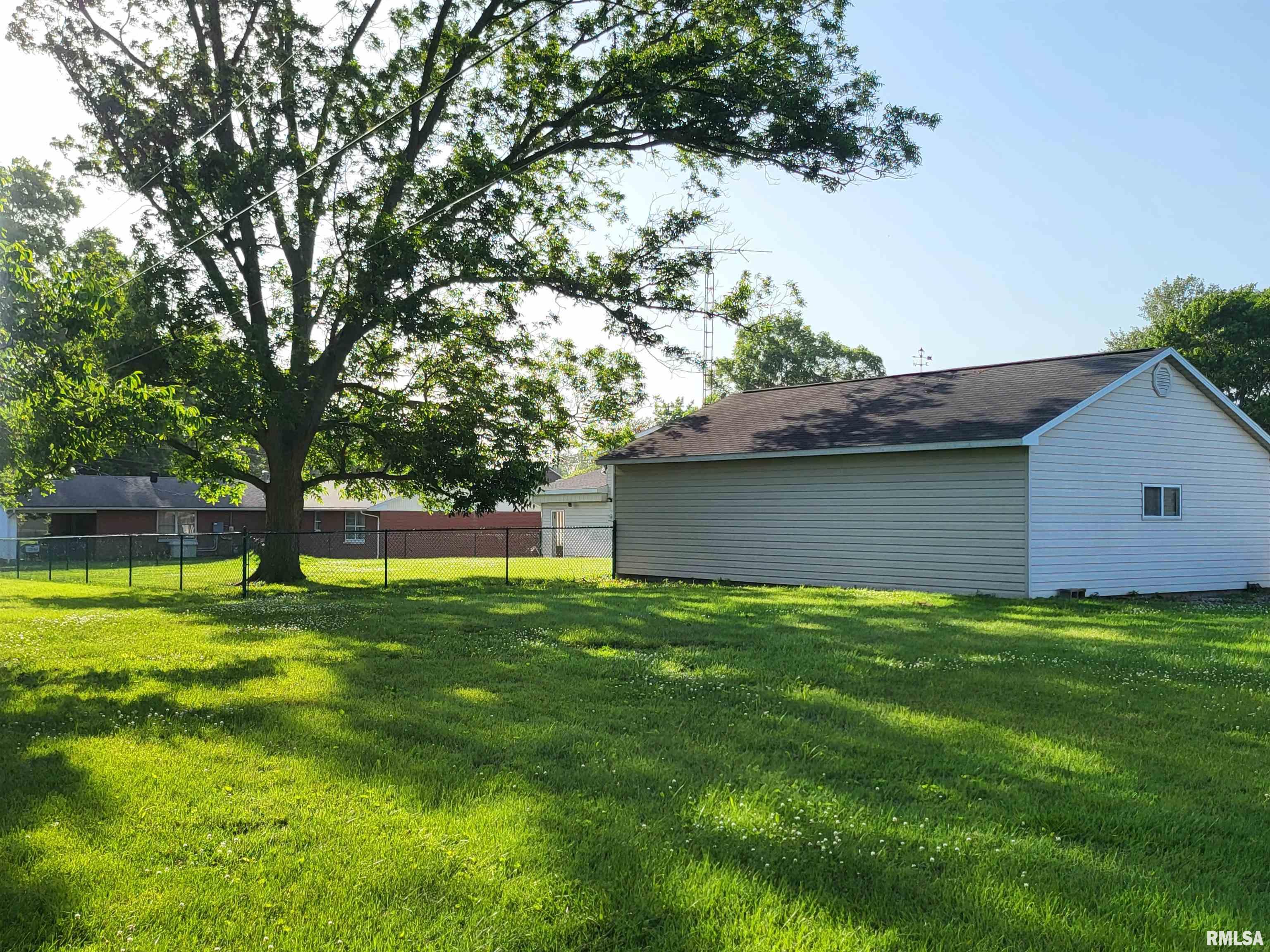 820 East Mary Street Ridgway, IL 62979 - Photo 10 of 37 Gallery Image 10