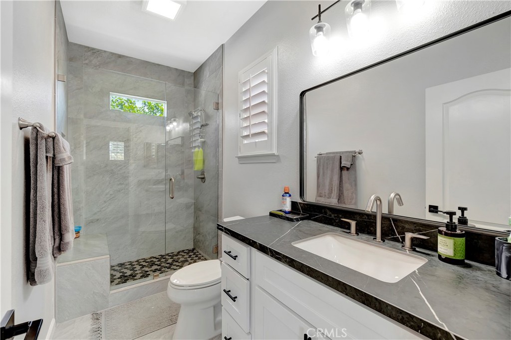 302 Summit Crest Lake Forest, CA 92630 - Photo 26 of 40 Ensuite Bath