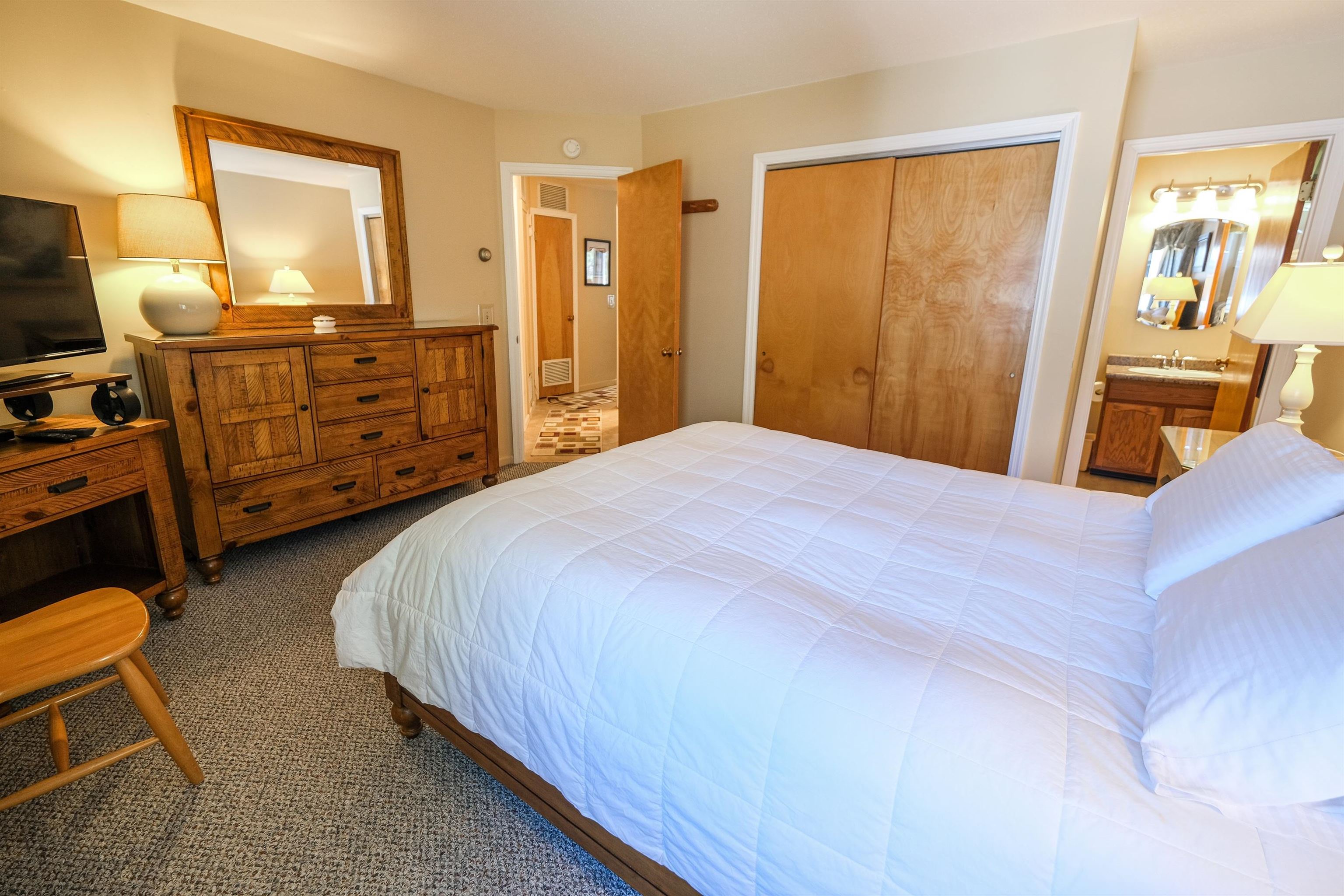 32 Highway 103, Unit D4 Ludlow, VT 05149 - Photo 20 of 47