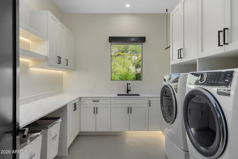 $8,900,000 | 7540 North Lakeside Lane, Paradise Valley, AZ 85253