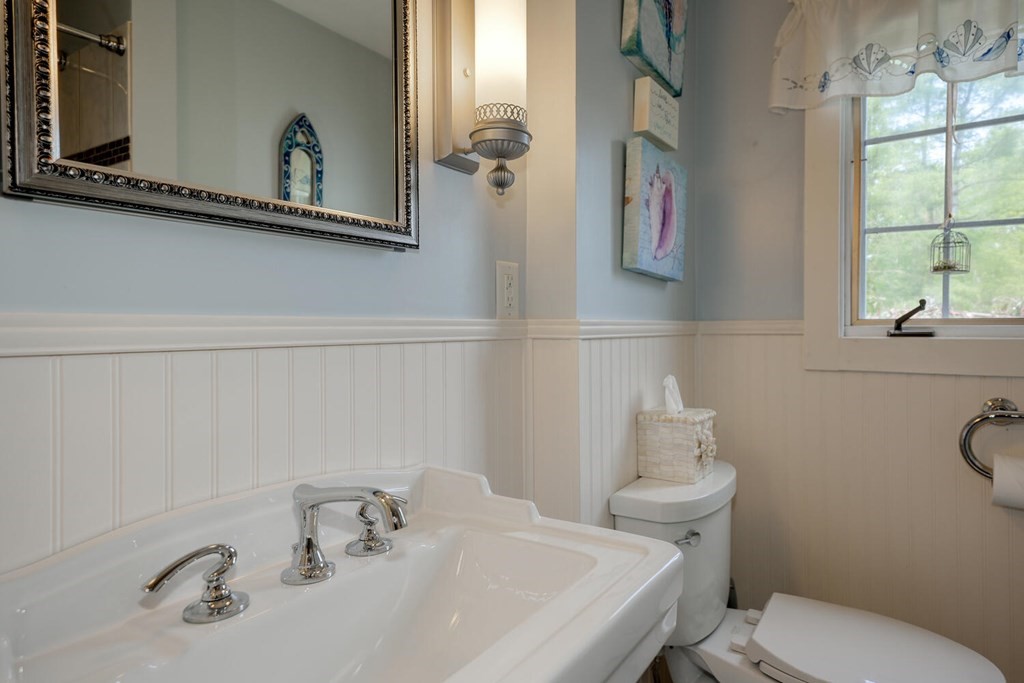 548 Great Road Littleton, MA 01460 - Photo 18 of 35 Gallery Image 18