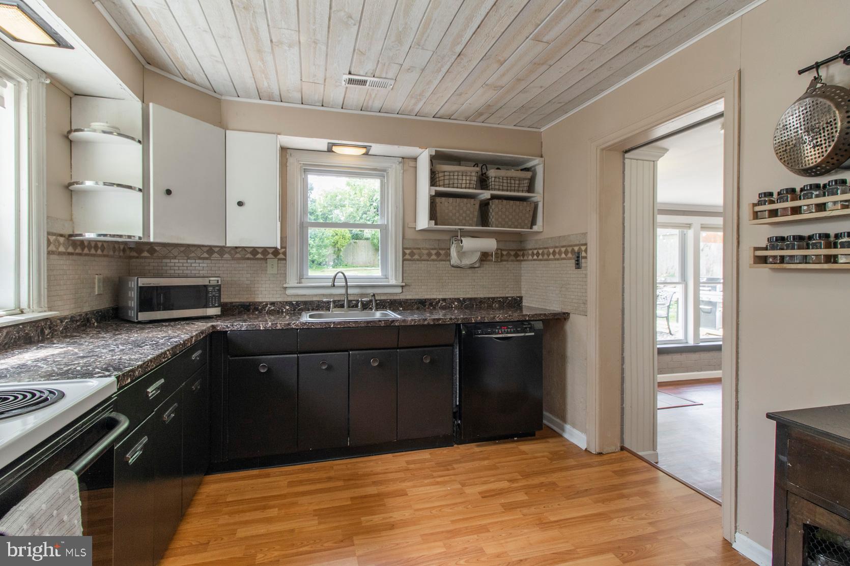 3214 Hilltop Road Newtown Square, PA 19073 - Photo 11 of 31