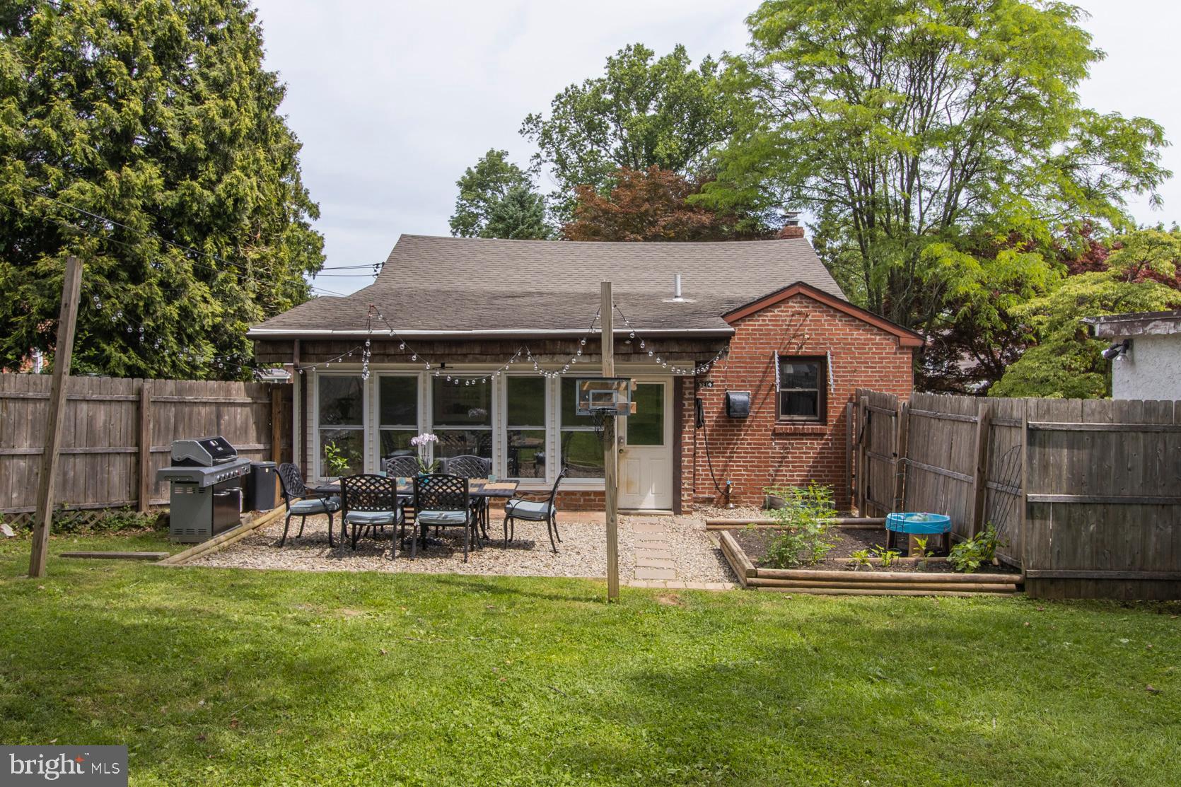 3214 Hilltop Road Newtown Square, PA 19073 - Photo 29 of 31