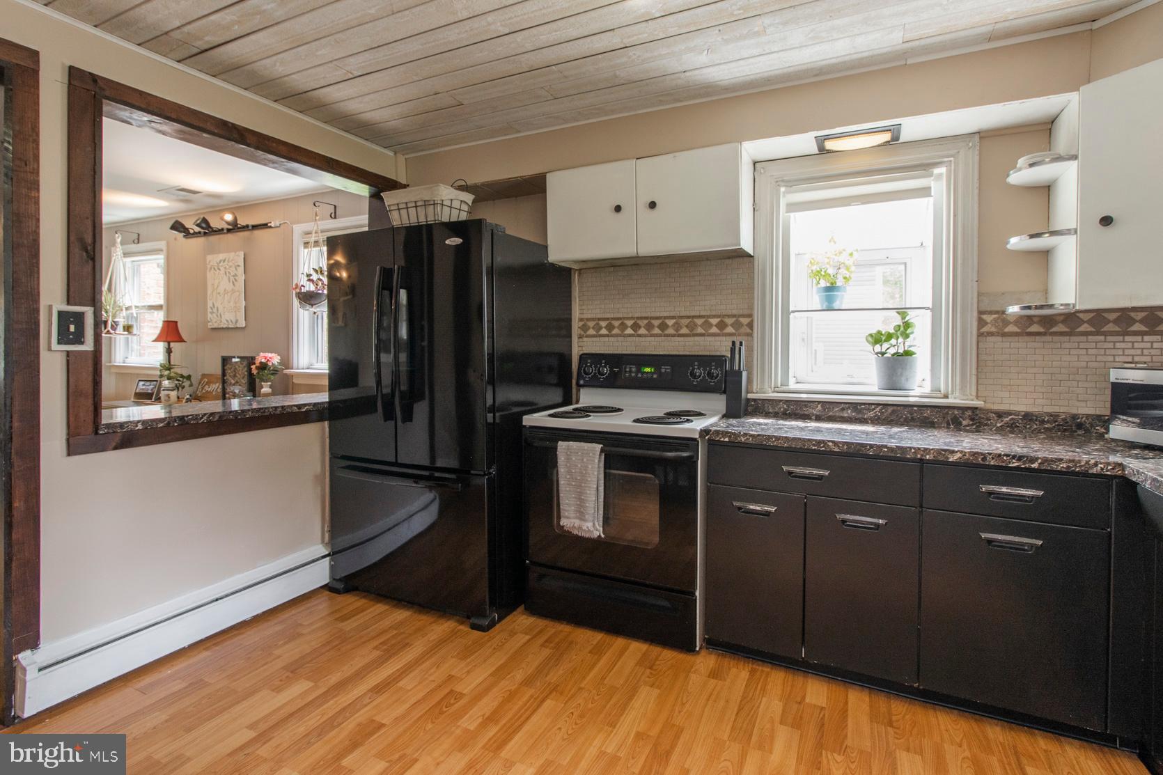 3214 Hilltop Road Newtown Square, PA 19073 - Photo 10 of 31