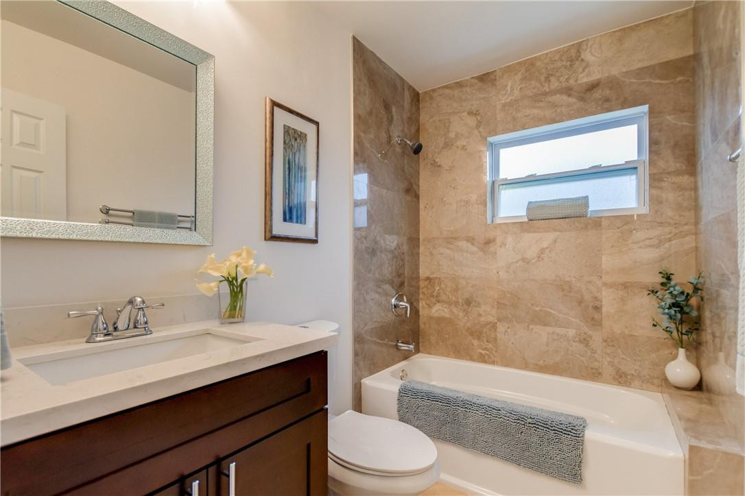 2750 Northeast 53rd Street Lighthouse Point, FL 33064 - Photo 18 of 32 Photo 18