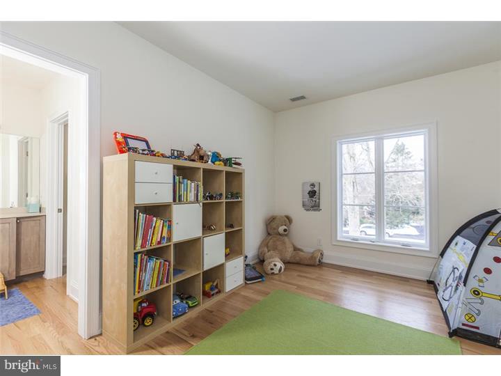 95 Random Road Princeton, NJ 08540 - Photo 22 of 25 Bedroom 2