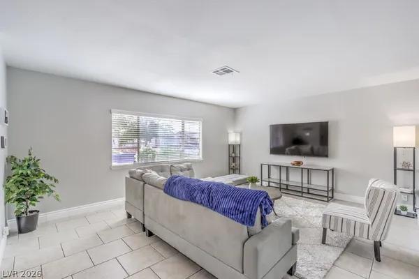 $5,100 | Undisclosed Address, Las Vegas, NV 89108