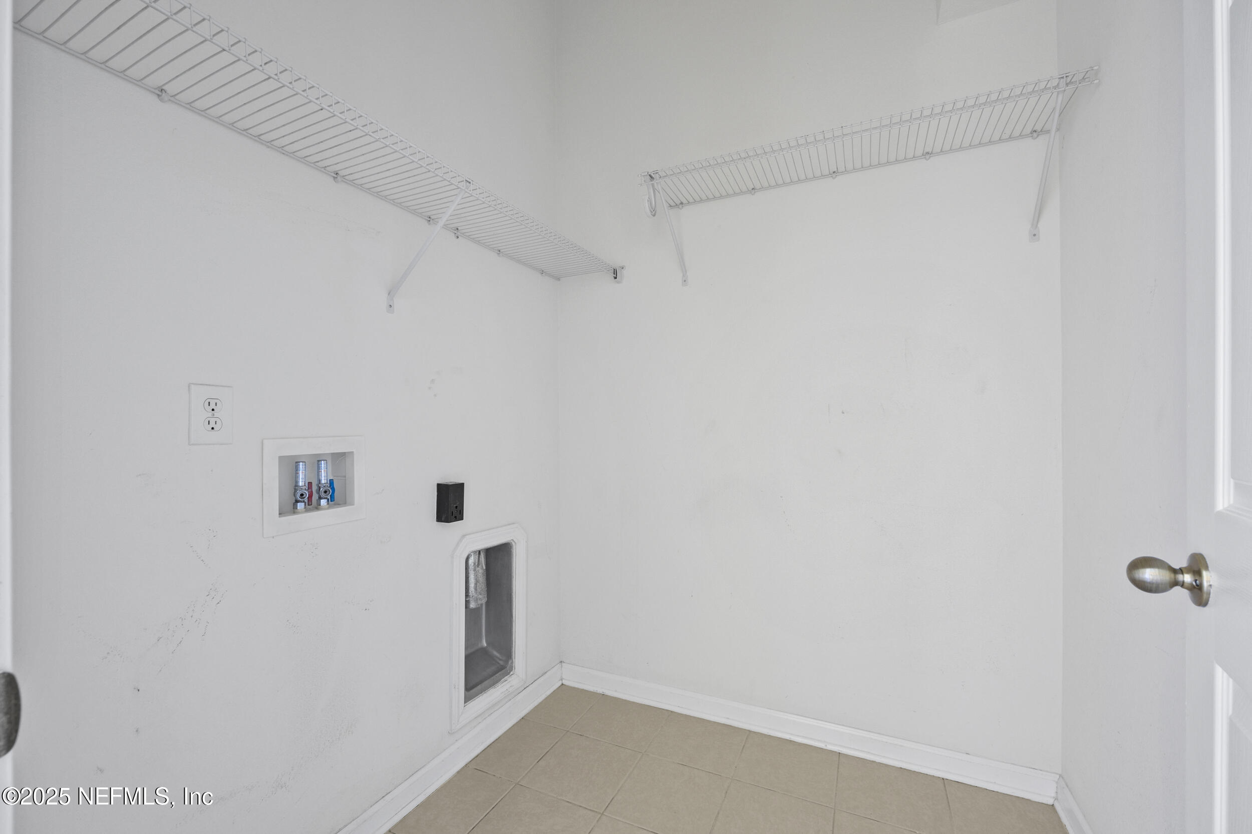 13309 Solar Drive Jacksonville, FL 32258 - Photo 22 of 29 a view of a hallway