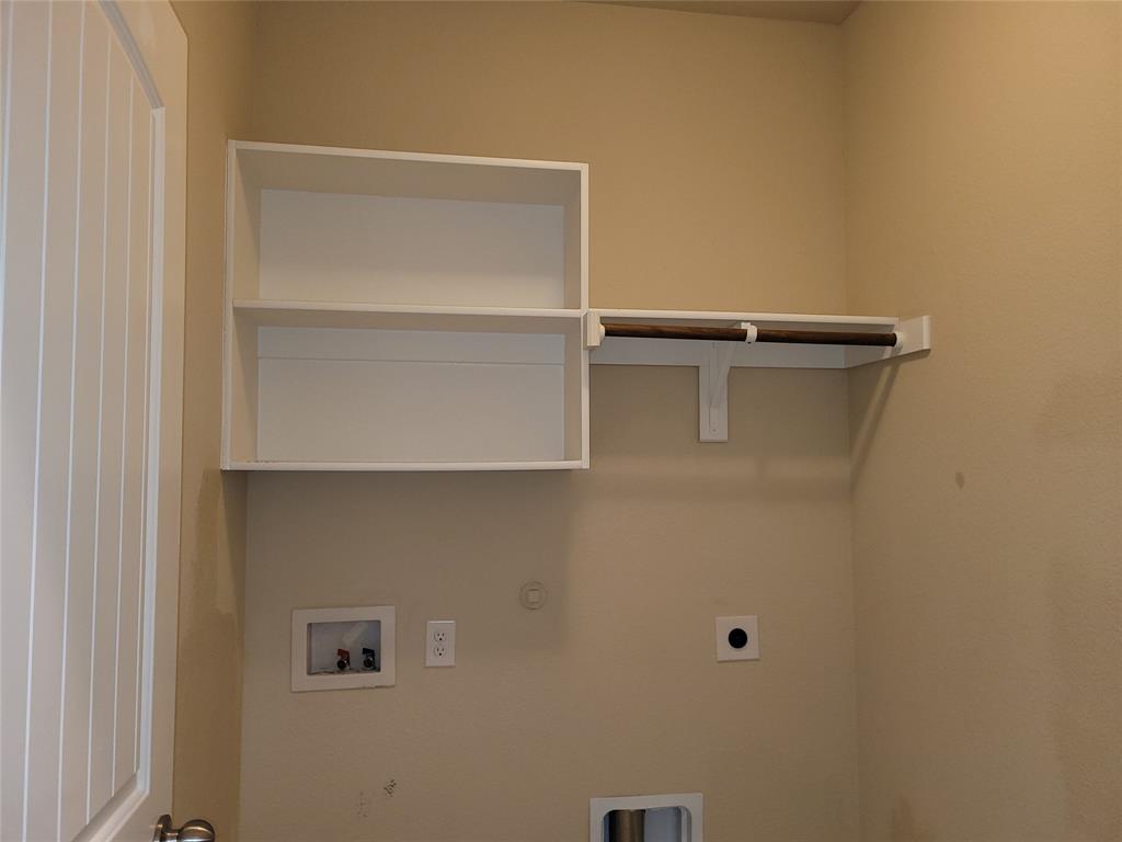 11821 Beach Street Frisco, TX 75036 - Photo 29 of 38 Washroom with hookup for a gas dryer, washer hookup, and hookup for an electric dryer