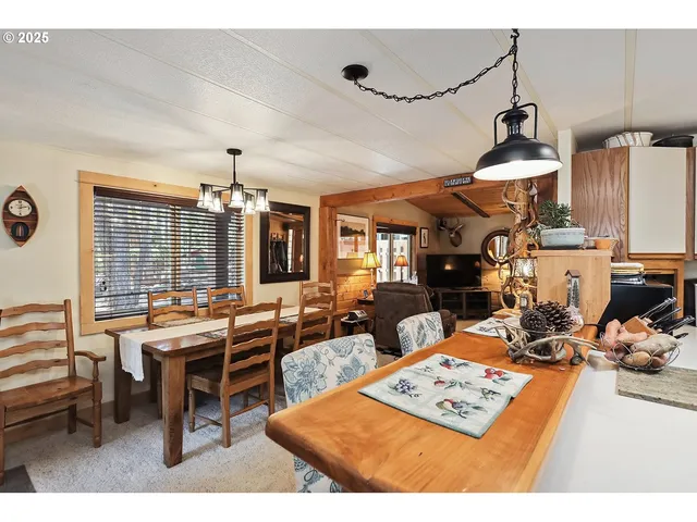 $399,000 | 328 Ponderosa Place, Wamic, OR 97063