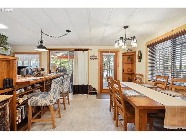 $399,000 | 328 Ponderosa Place, Wamic, OR 97063