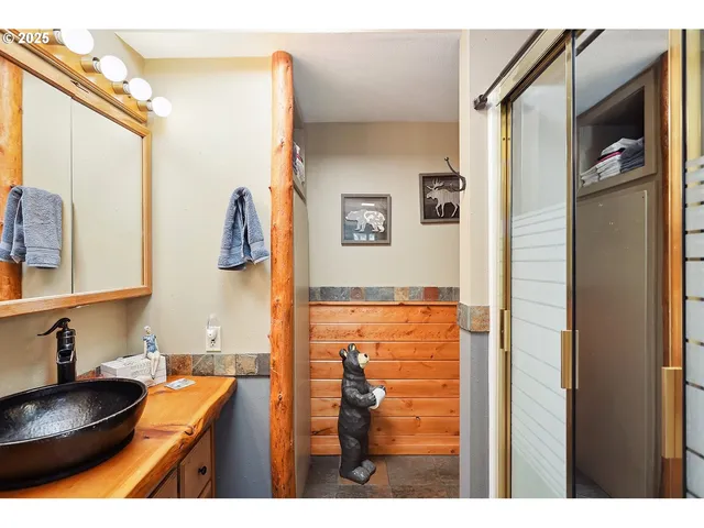 $399,000 | 328 Ponderosa Place, Wamic, OR 97063