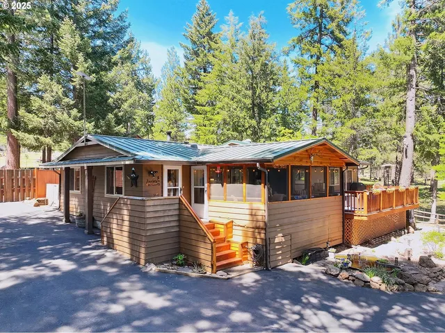 $399,000 | 328 Ponderosa Place, Wamic, OR 97063