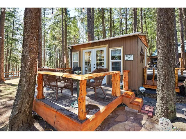 $399,000 | 328 Ponderosa Place, Wamic, OR 97063