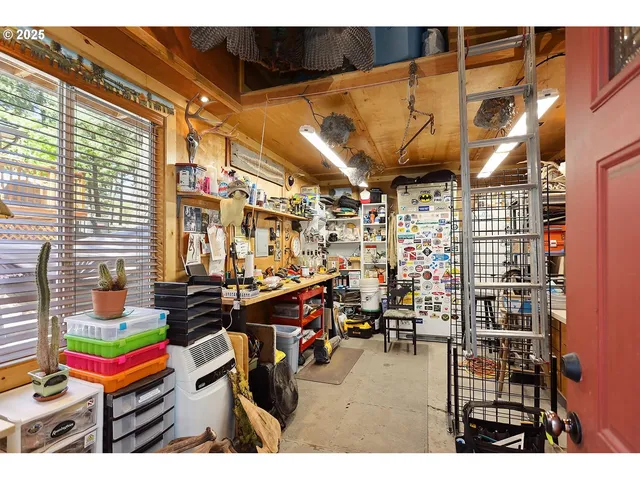 $399,000 | 328 Ponderosa Place, Wamic, OR 97063