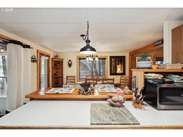 $399,000 | 328 Ponderosa Place, Wamic, OR 97063