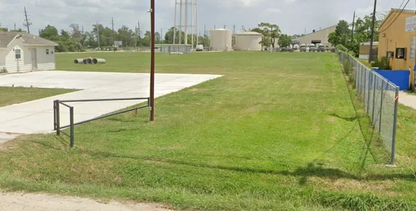 $2,975 | 1208 Sheldon Road, Channelview, TX 77530