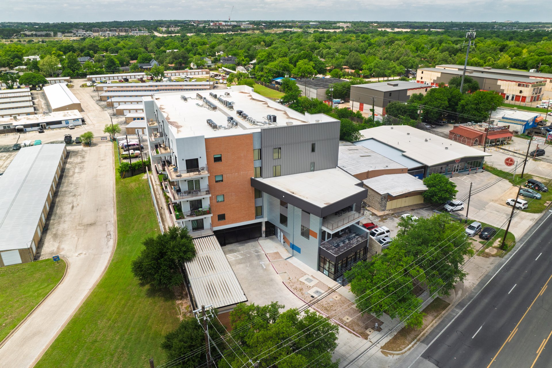 6444 Burnet Road, Unit 100 Austin, TX 78757 - Photo 2 of 31 Stand-alone end unit.