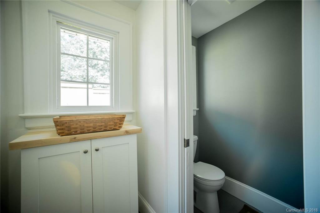 164 Chatham Road Asheville, NC 28804 - Photo 18 of 34 Gallery Image 18