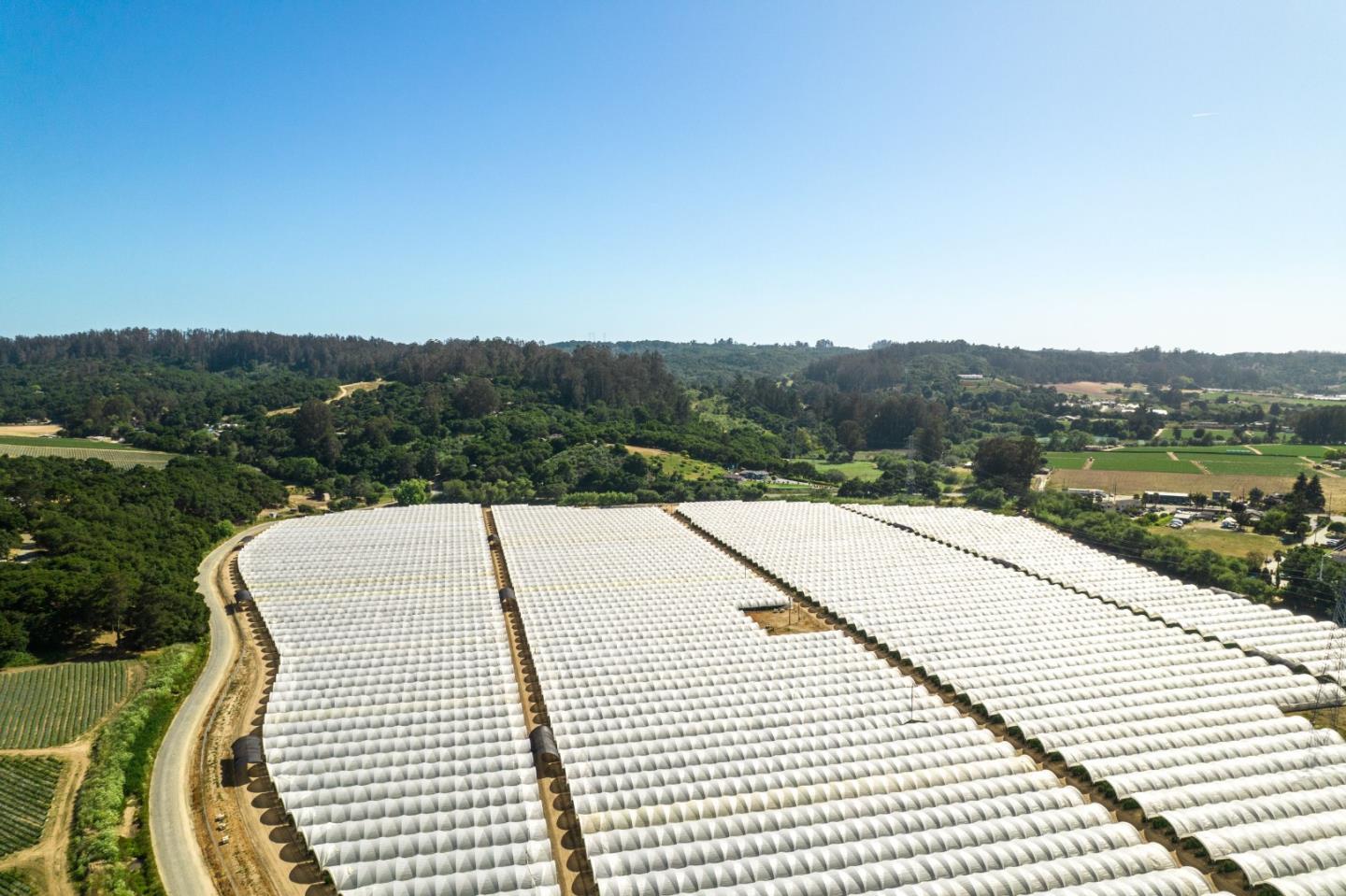 Maher Road Watsonville, CA 95076 - Photo 5 of 20 a view of a terrace