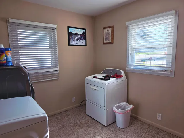 $156,000 | 901 2nd Street Northwest, Pipestone, MN 56164