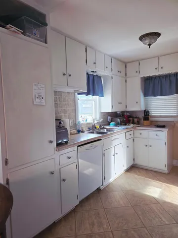 $156,000 | 901 2nd Street Northwest, Pipestone, MN 56164