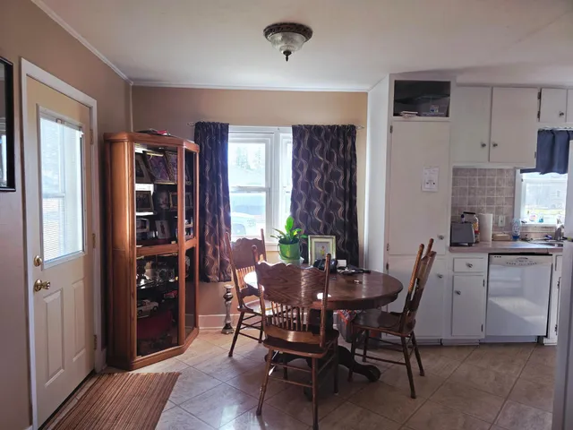 $156,000 | 901 2nd Street Northwest, Pipestone, MN 56164