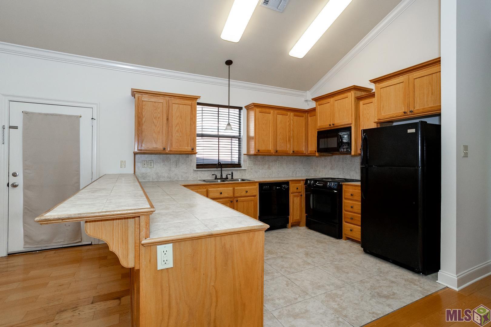 38035 Post Office Road Gonzales, LA 70737 - Photo 6 of 37 Gallery Image 6