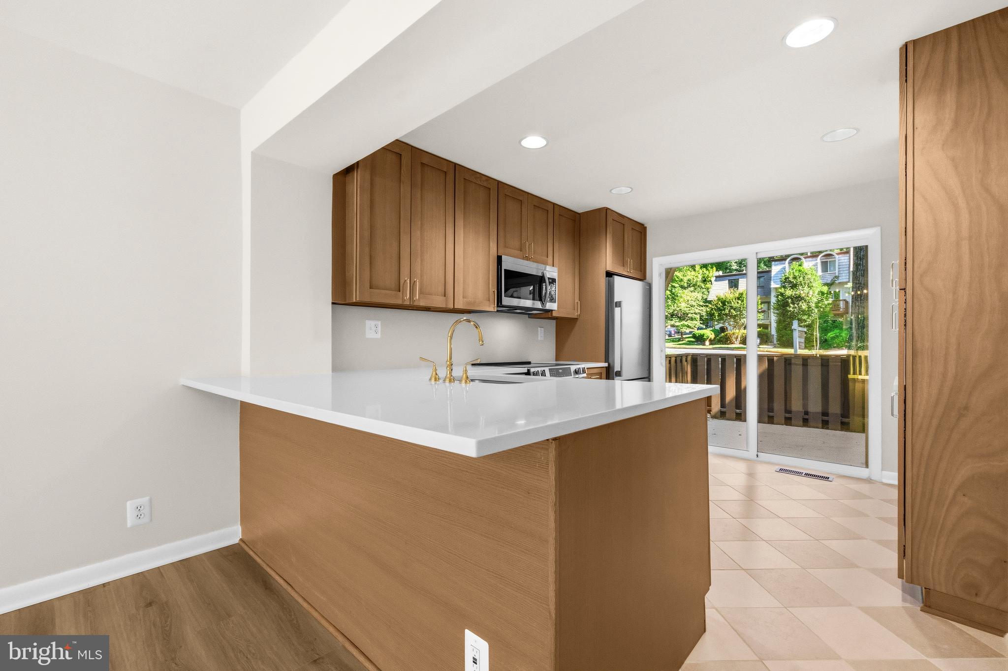1604 Valencia Way Reston, VA 20190 - Photo 11 of 50