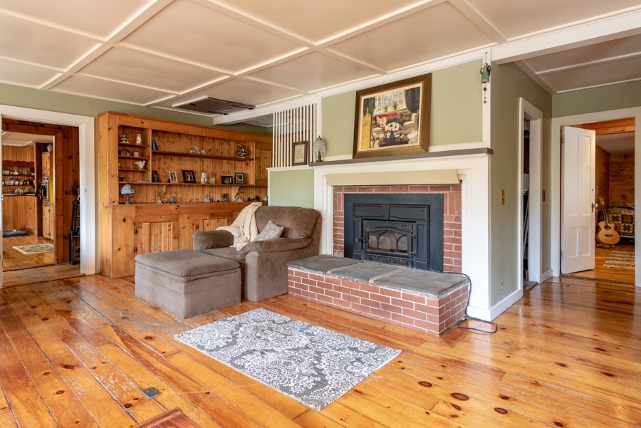32 Varney Point Rd Right Gilford, NH 03249 - Photo 5 of 16