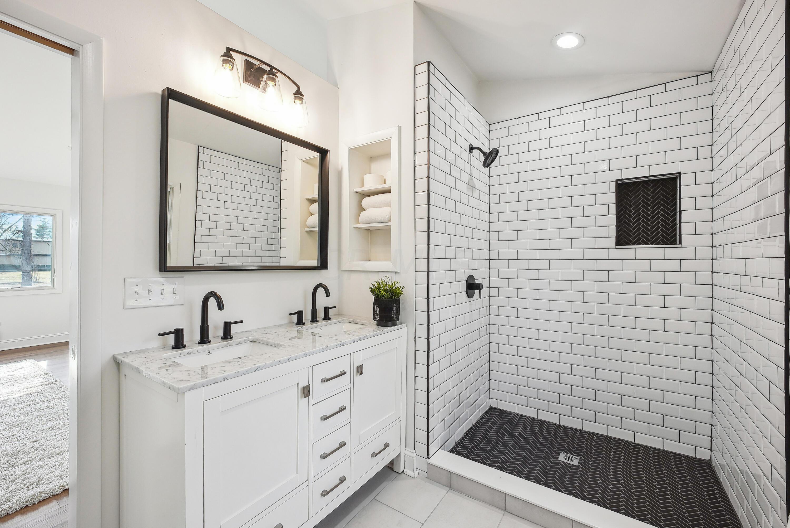 6645 Merwin Road Columbus, OH 43235 - Photo 15 of 57 1st Floor Master Bath