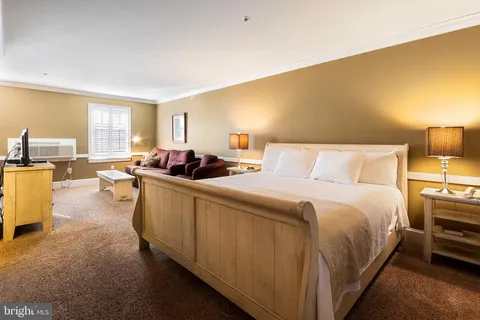 $2,650,000 | 214 North Market Street, Selinsgrove, PA 17870