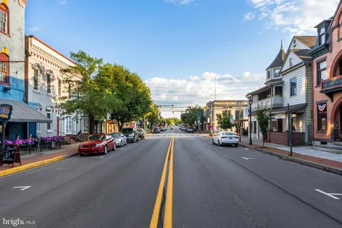 $2,650,000 | 214 North Market Street, Selinsgrove, PA 17870