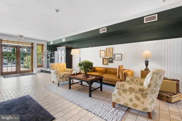 $2,650,000 | 214 North Market Street, Selinsgrove, PA 17870