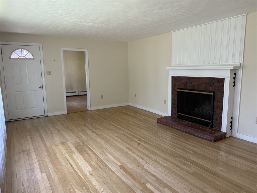 50 Edgewood Road Shrewsbury, MA 01545 - Photo 8 of 33