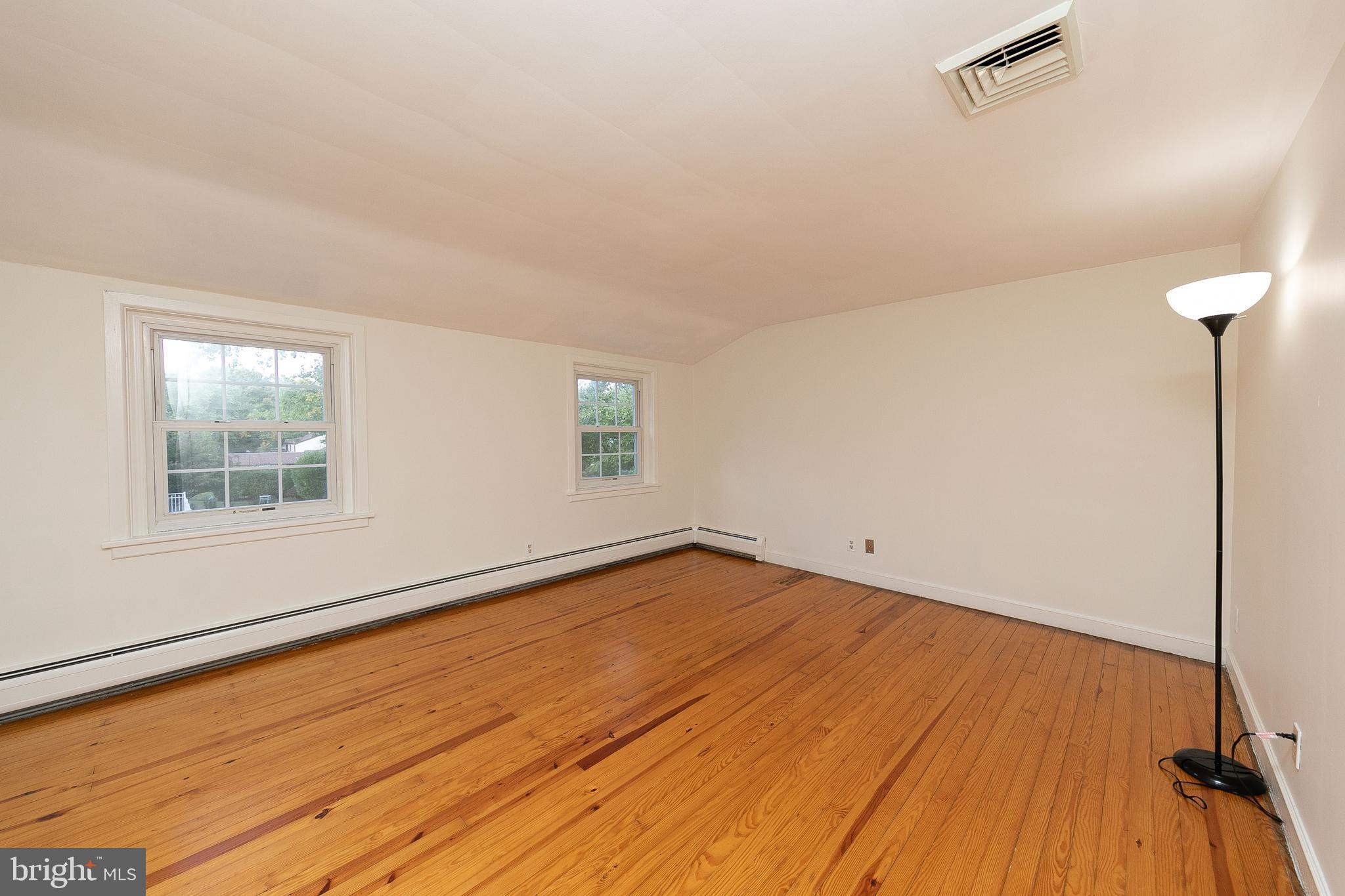 2810 Edge Hill Road Huntingdon Valley, PA 19006 - Photo 21 of 35 Bed 3