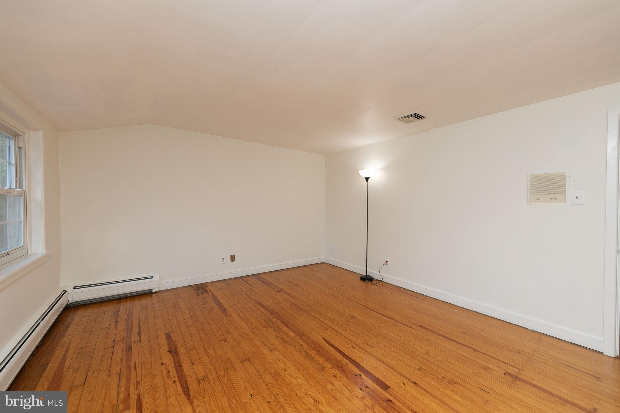 2810 Edge Hill Road Huntingdon Valley, PA 19006 - Photo 22 of 35 Bed 3