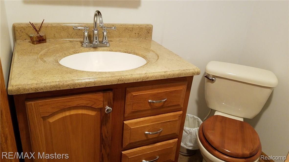13285 Rosedale Boulevard Carleton, MI 48117 - Photo 21 of 60 20170804_095355.jpg