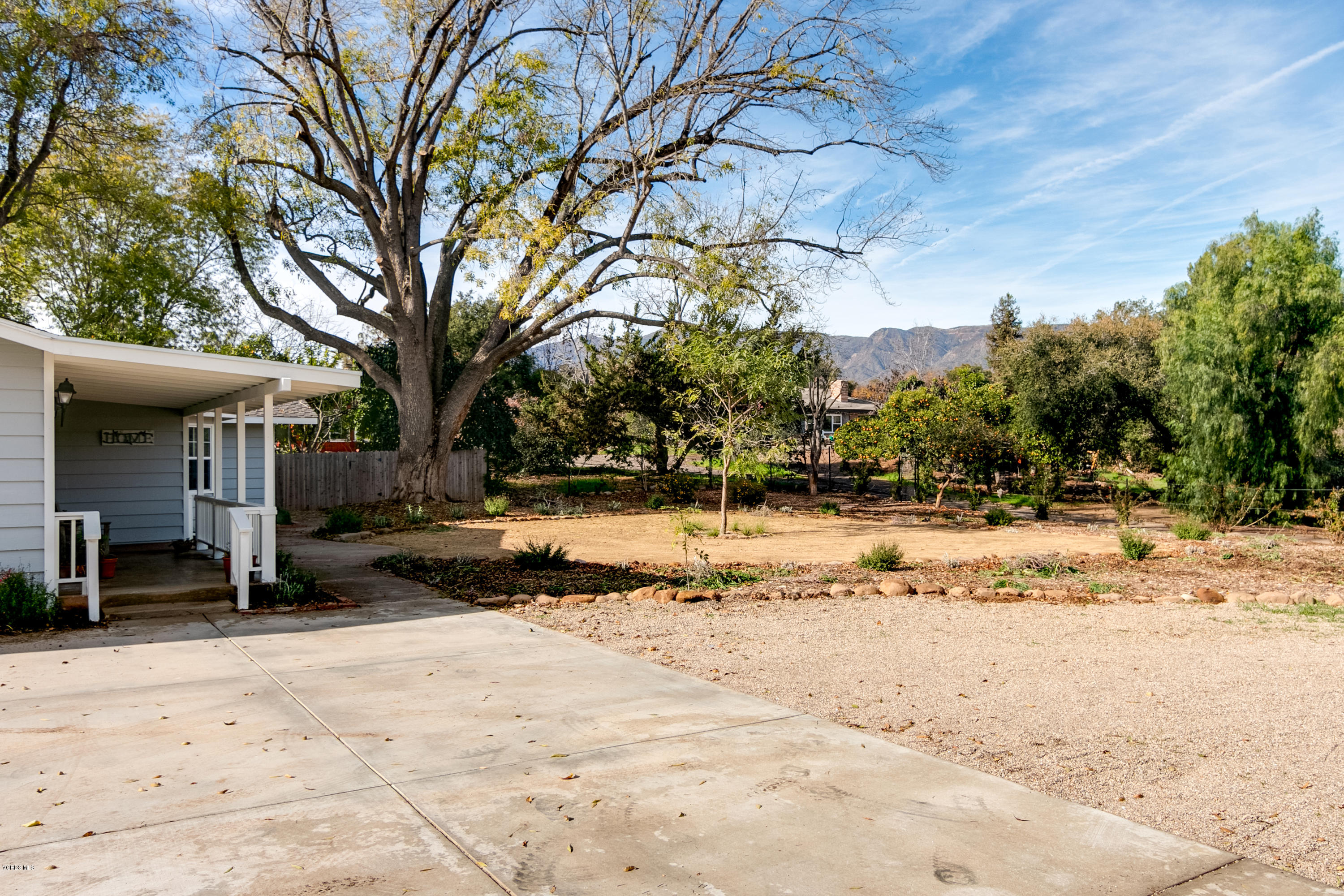 1694 South Rice Road Ojai, CA 93023 - Photo 27 of 37 1694 S Rice Rd-print-027-41-Front Yard-3