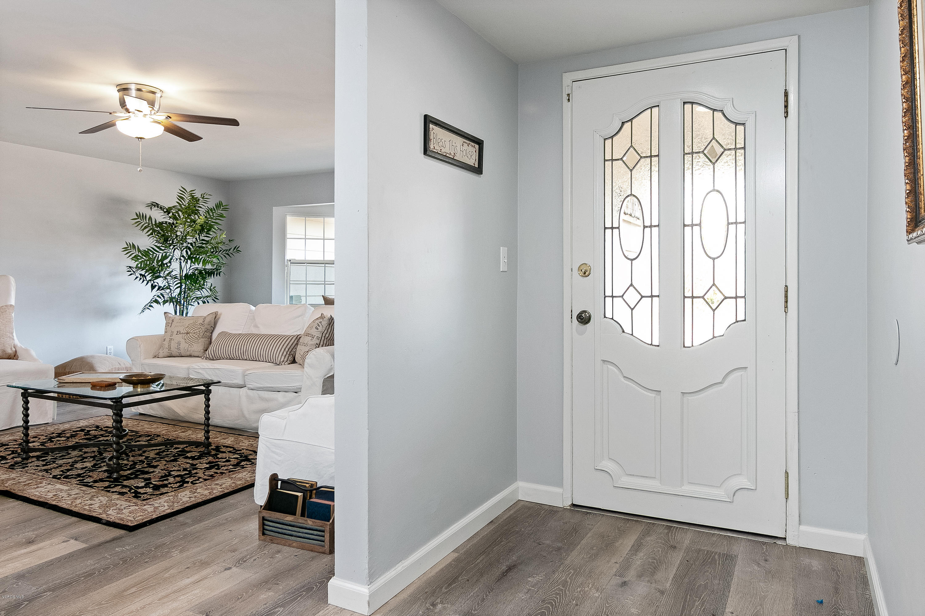 1694 South Rice Road Ojai, CA 93023 - Photo 5 of 37 1694 S Rice Rd-print-005-38-Entryway-348