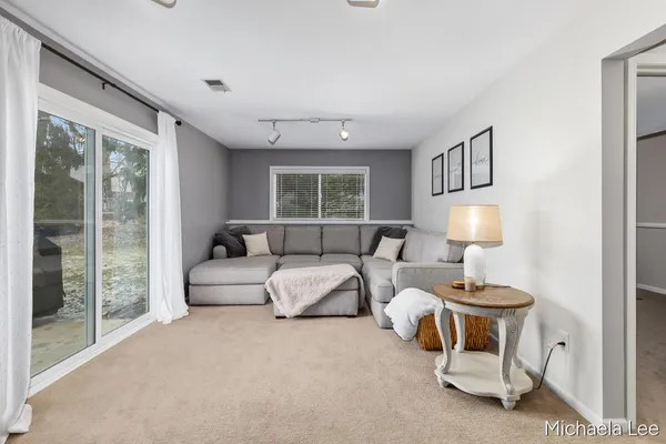 $444,900 | 6737 Gran Via Drive Northeast, Rockford, MI 49341