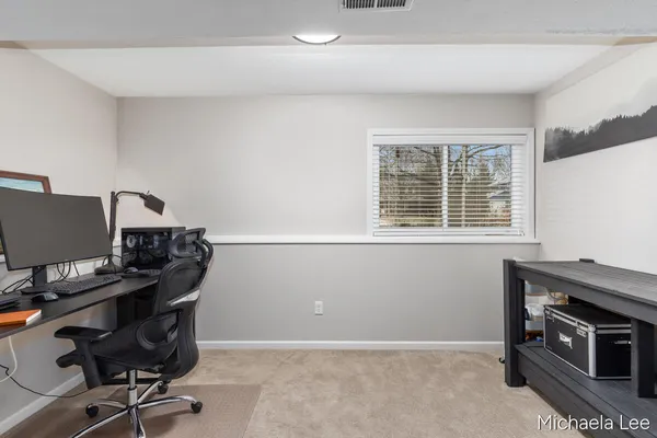 $444,900 | 6737 Gran Via Drive Northeast, Rockford, MI 49341