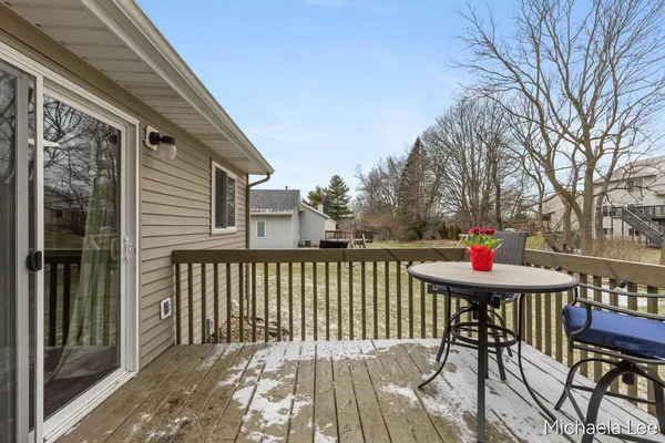 $444,900 | 6737 Gran Via Drive Northeast, Rockford, MI 49341