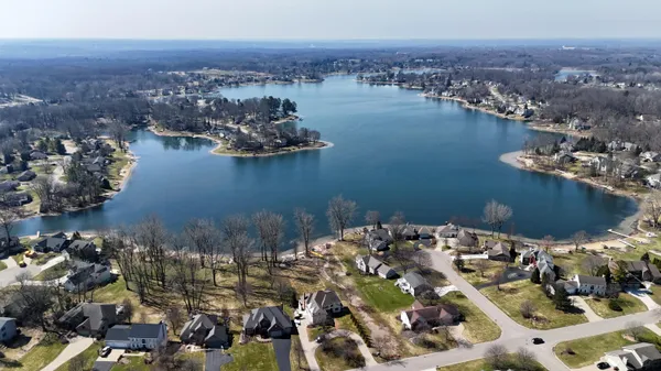 $444,900 | 6737 Gran Via Drive Northeast, Rockford, MI 49341