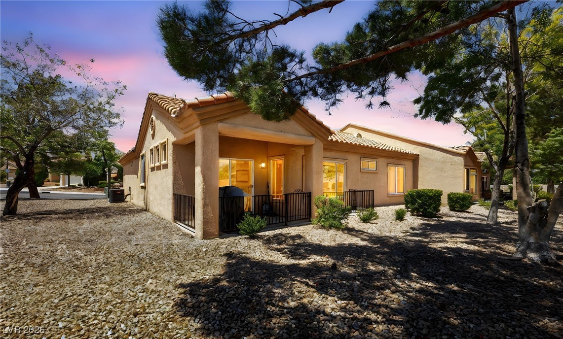 1900 Bellview Street Las Vegas, NV 89134 - Photo 5 of 65