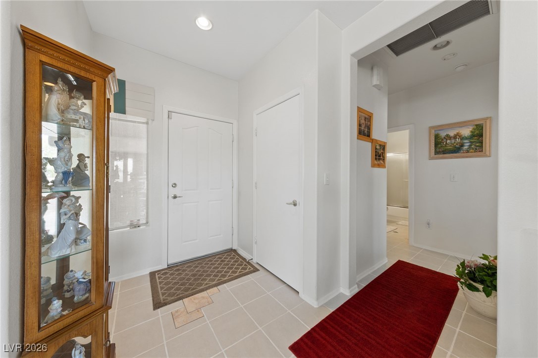 1900 Bellview Street Las Vegas, NV 89134 - Photo 6 of 65