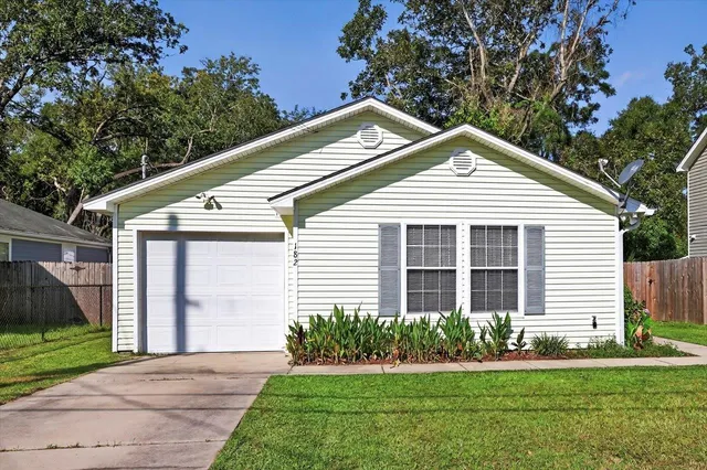 $1,800 | 182 Tafflinger Road, Crawfordville, FL 32327